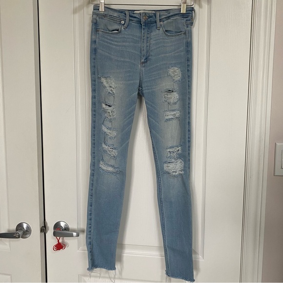 Abercrombie and Fitch Super Skinny High Rise Distressed Jeans Size 4 Regular - Picture 4 of 8